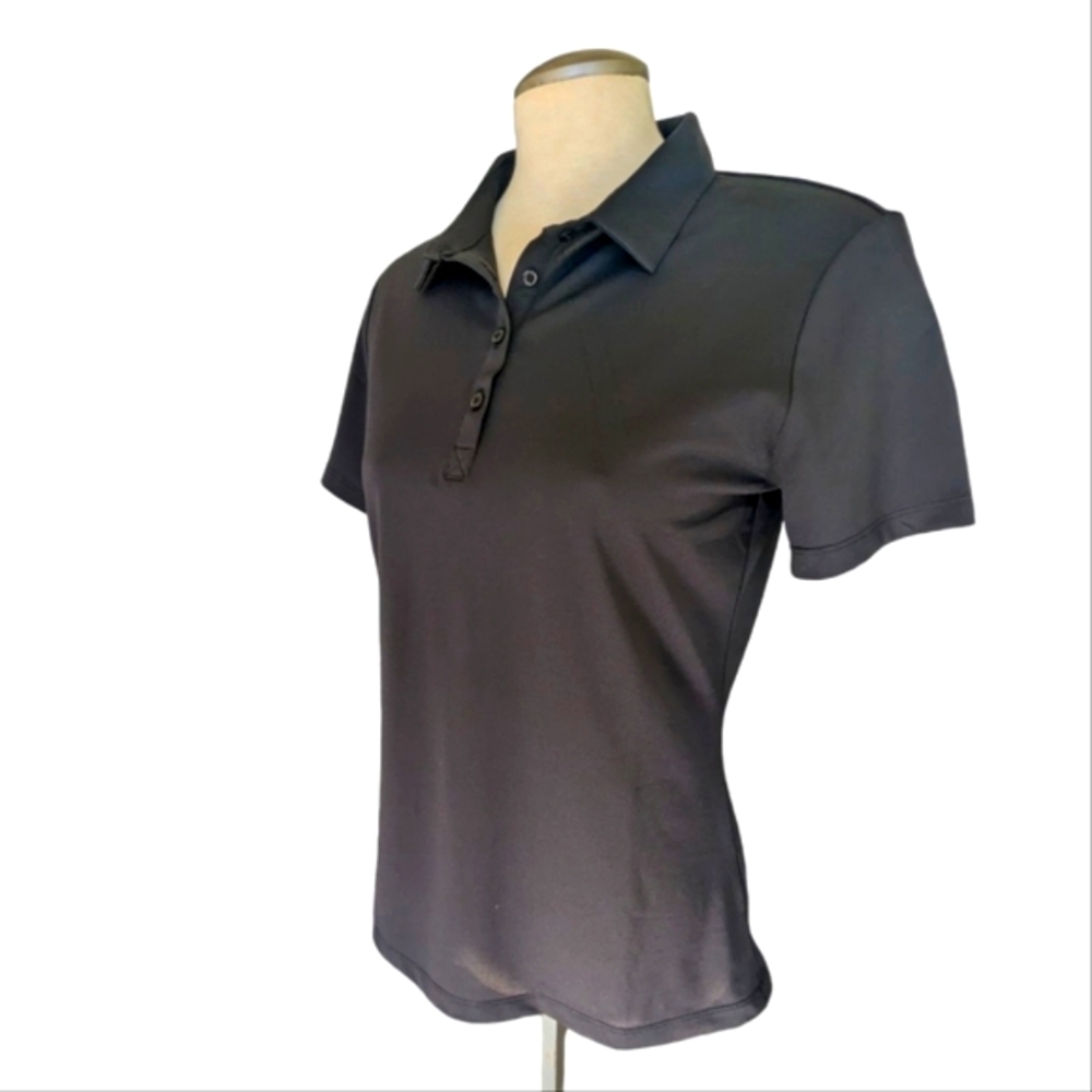 Nivo black short sleeved golf shirt NWOT size medium